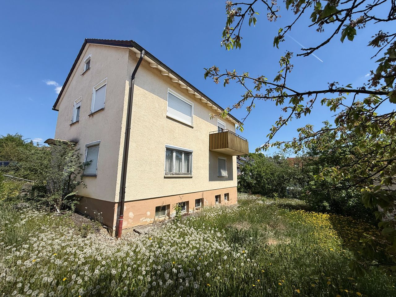 Grundstück mit Altbestand
